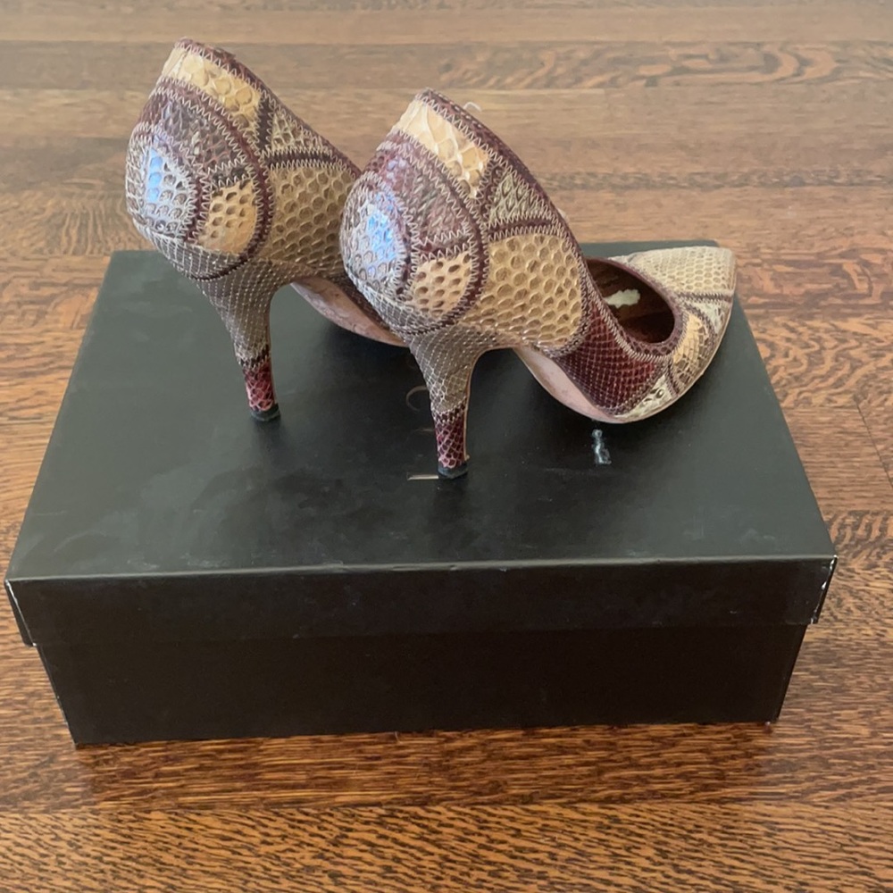Gucci Python Pumps - image 3